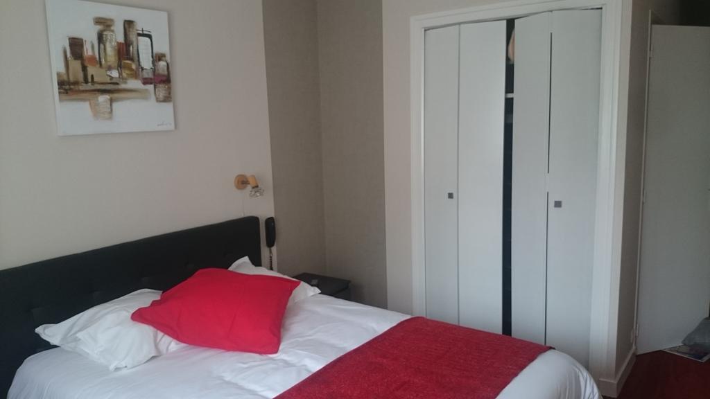 Hotel Le Roudou Фуенан Екстериор снимка