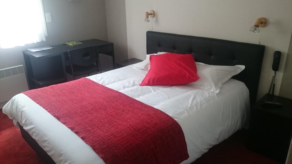 Hotel Le Roudou Фуенан Екстериор снимка