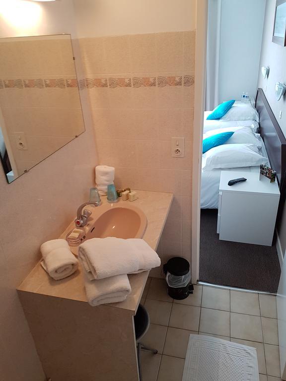 Hotel Le Roudou Фуенан Екстериор снимка