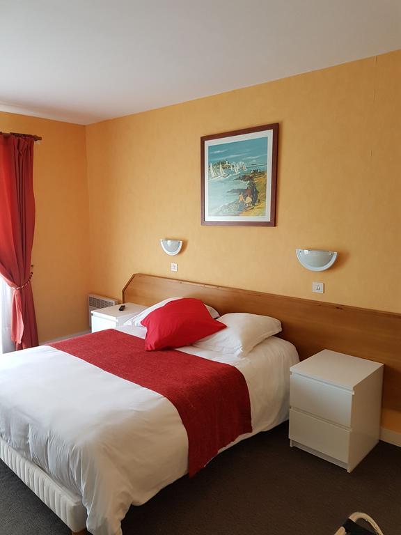 Hotel Le Roudou Фуенан Екстериор снимка
