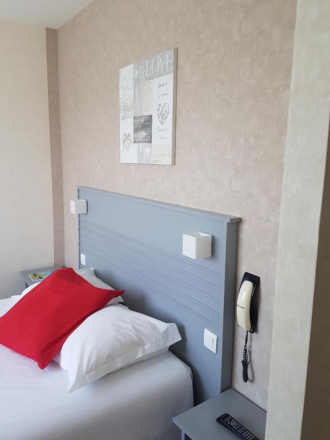 Hotel Le Roudou Фуенан Екстериор снимка